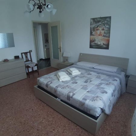 Appartamento Centrale Fino A 8 Posti Letto Понтремоли Экстерьер фото